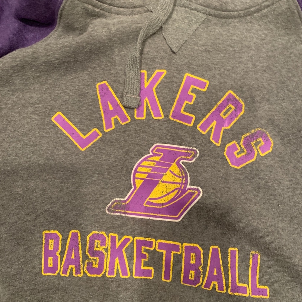 Lakers - image 2